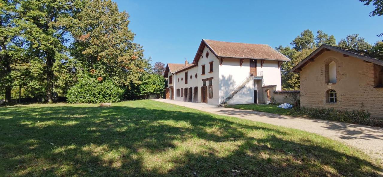 Aux Domaines D'Automne Apartment Peronnas Exterior photo